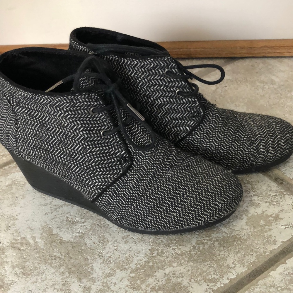 Tom Wedge Ladies Shoes